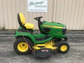 2013 John Deere X730