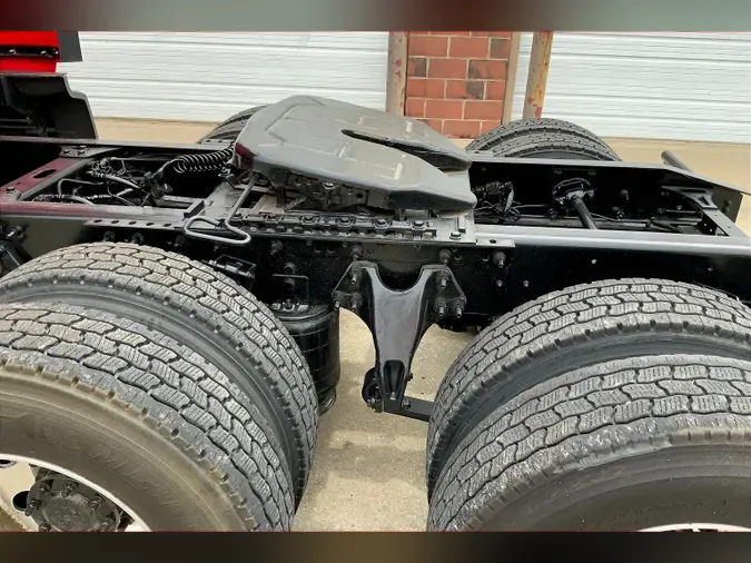 2021 INT LT625 6x4