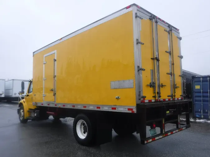 2019 FREIGHTLINER/MERCEDES M2 106