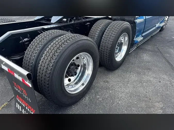 2020 VOLVO VNL760