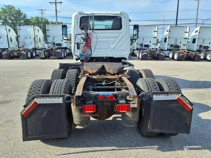 2019 NAVISTAR INTERNATIONAL LT625 DAYCAB T/A
