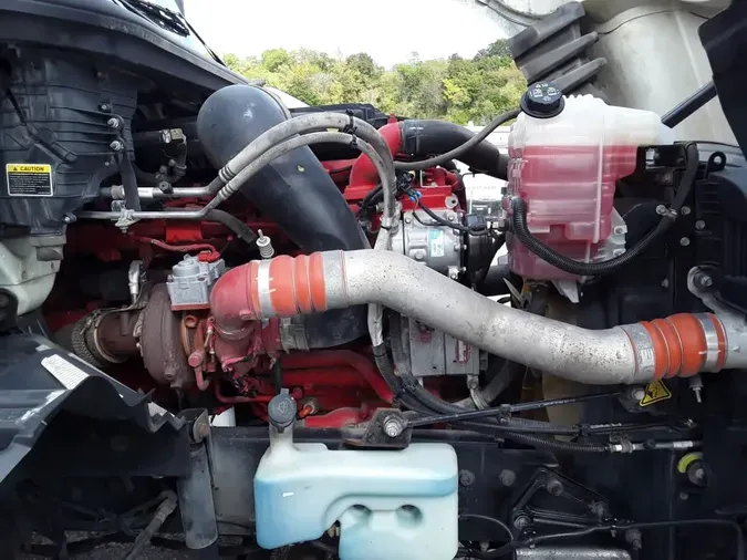 2019 NAVISTAR INTERNATIONAL LT625 DAYCAB T/A