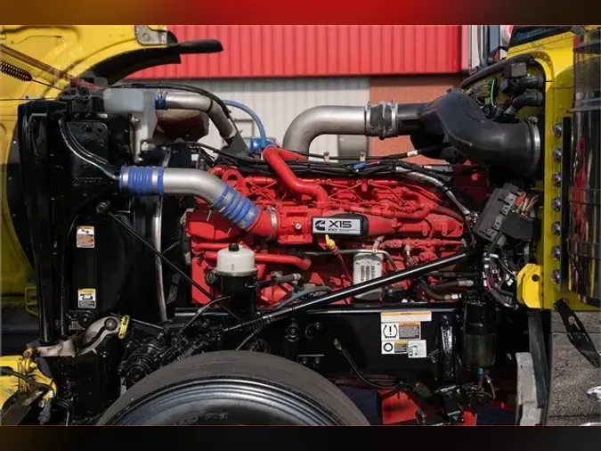 2020 PETERBILT 389