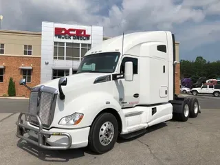 2017 KENWORTH T680