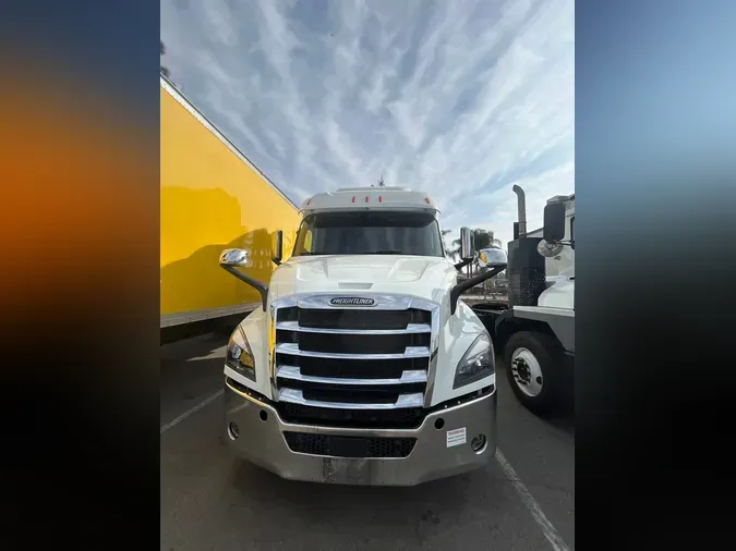 2020 FREIGHTLINER/MERCEDES NEW CASCADIA 116