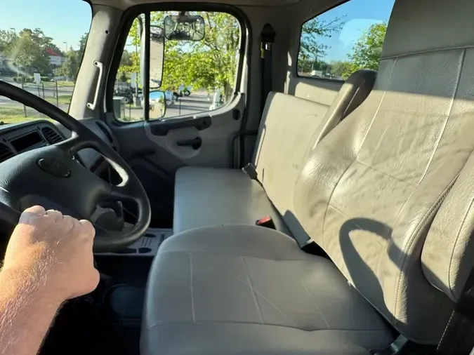 2020 Freightliner Business Class M2 112