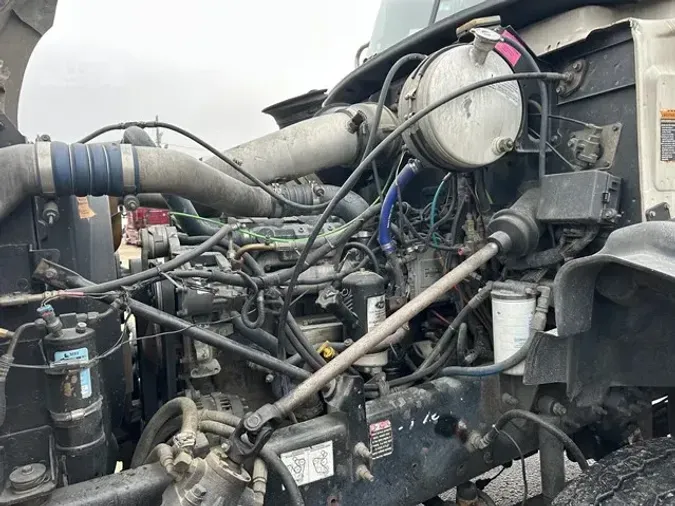 2005 MACK GRANITE CT713