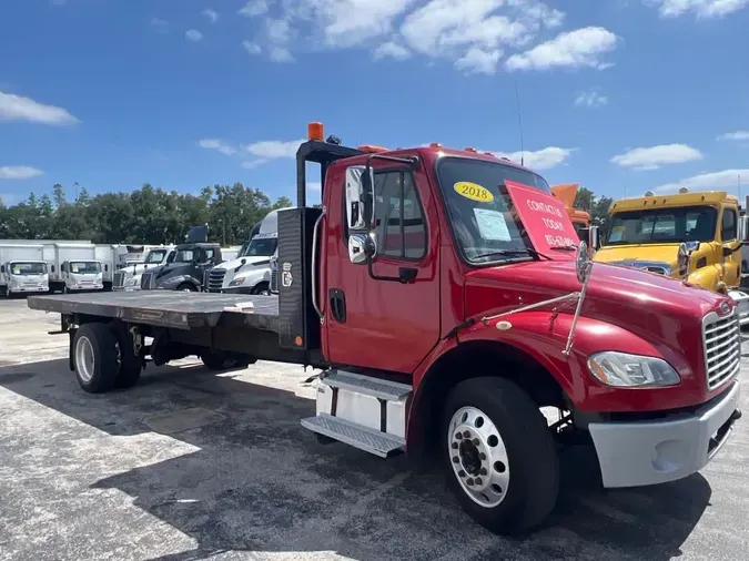 2018 FREIGHTLINER M2 106
