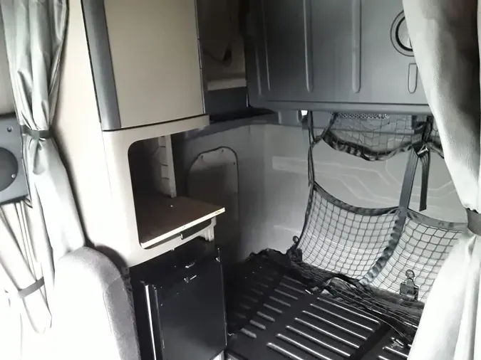 2020 FREIGHTLINER/MERCEDES CASCADIA 125