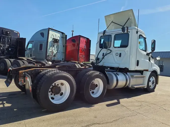 2020 FREIGHTLINER/MERCEDES NEW CASCADIA PX126645e97289b5538319dd440cd04006494cf