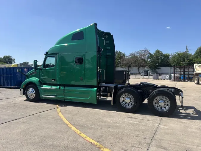 2023 Peterbilt 579