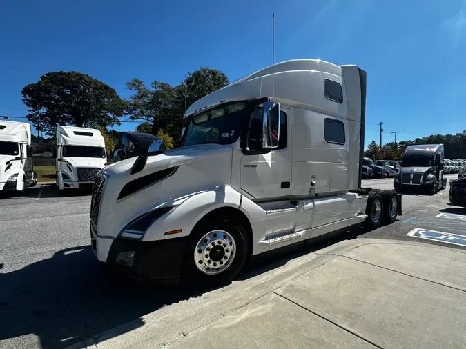 2023 Volvo VNL64T860