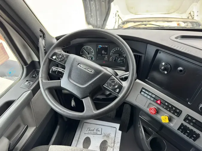 2022 FREIGHTLINER Cascadia 126