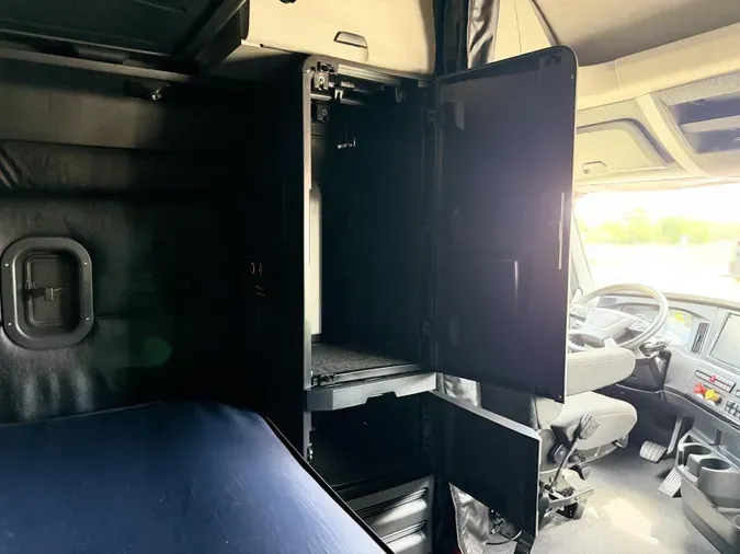 2023 Freightliner Cascadia5e9fa231d08eaf9bbe14afa5ad8cf3a7