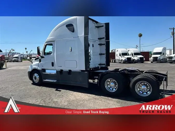 2021 FREIGHTLINER CASCADEVO1
