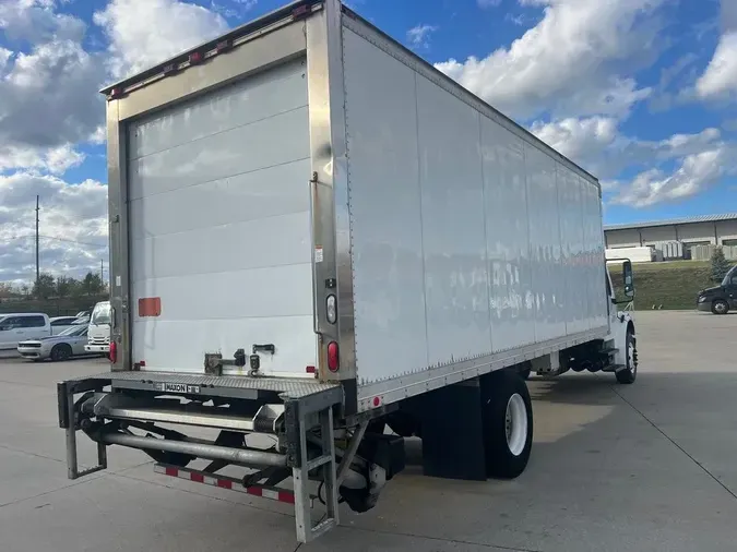 2019 Freightliner M2 106