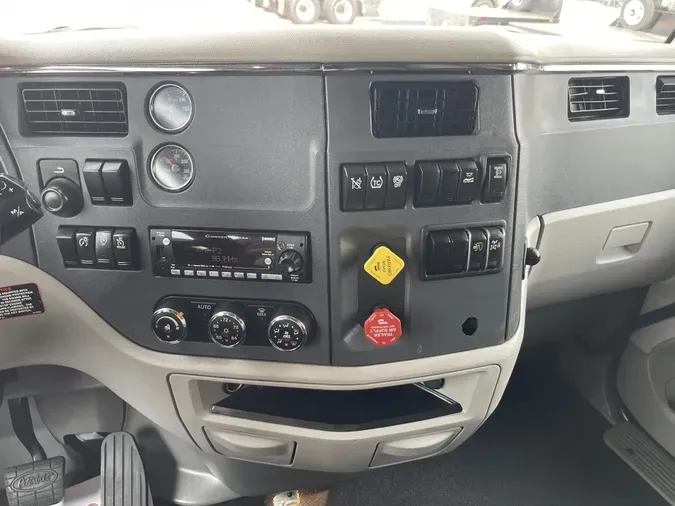 2022 Peterbilt 579