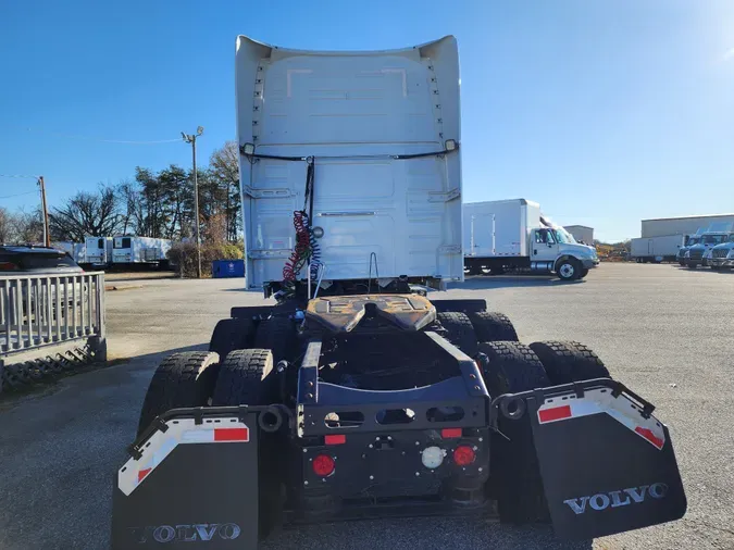 2019 VOLVO VNL64T-760