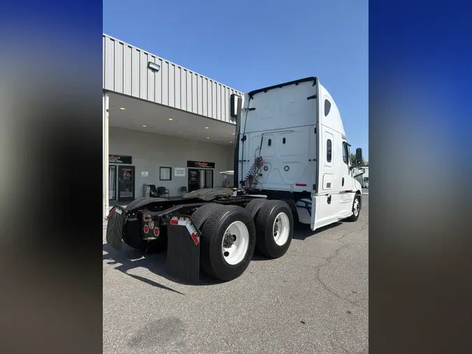 2022 FREIGHTLINER/MERCEDES NEW CASCADIA PX126645eadb89b58ac241ed49e0ad78c54945f