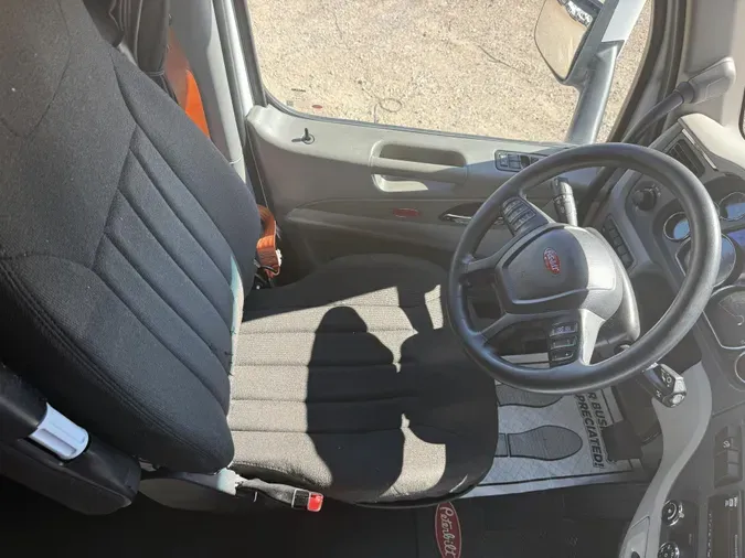 2021 Peterbilt 579