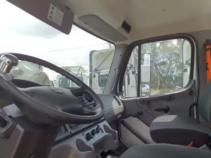 2018 FREIGHTLINER M2-112