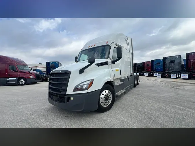 2023 Freightliner Cascadia 126