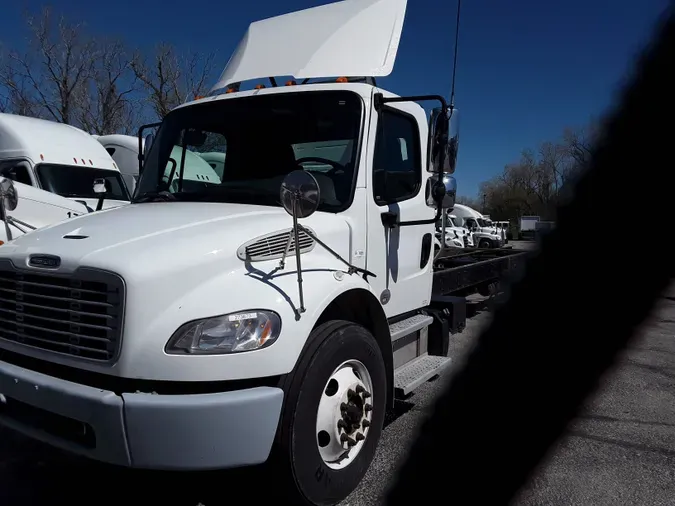 2020 FREIGHTLINER/MERCEDES M2 1065eb9be7edd55af666179dd2f2cf0c71f