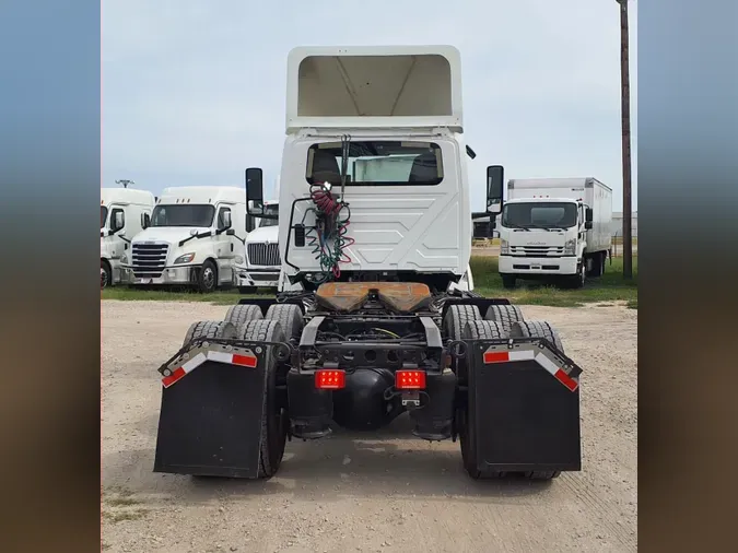 2019 NAVISTAR INTERNATIONAL LT625 DAYCAB T/A