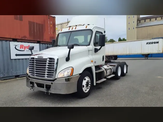 2019 FREIGHTLINER/MERCEDES CASCADIA 1255ebdcbbba5ab754bd62a8b151d0bc37c
