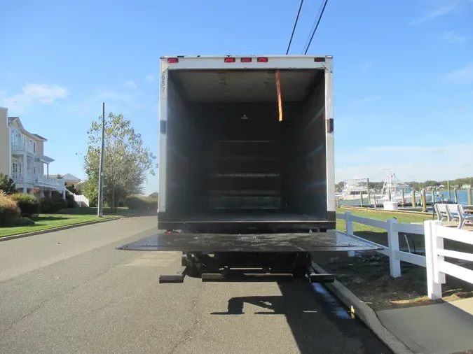 2018 HINO 338