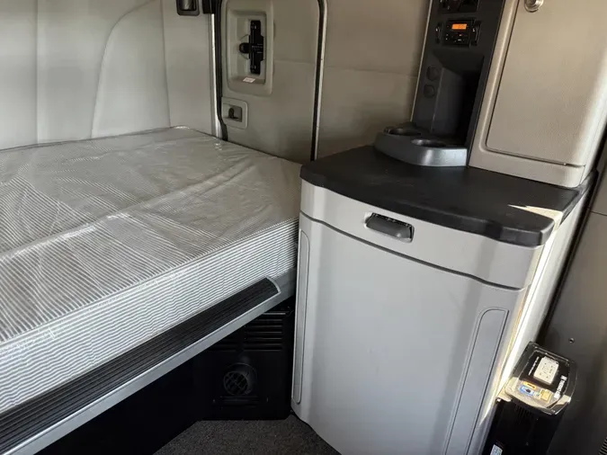 2022 Peterbilt 5795ec6c330ee7ebb1827cf0d3d396ad175