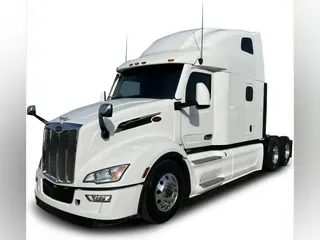 2023 Peterbilt 579
