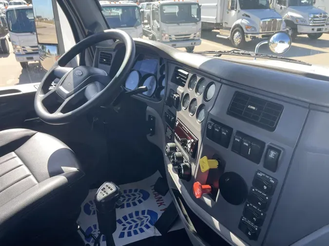 2017 Peterbilt 567