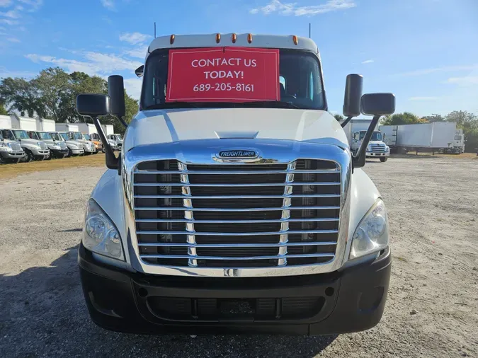 2017 FREIGHTLINER/MERCEDES CASCADIA 125