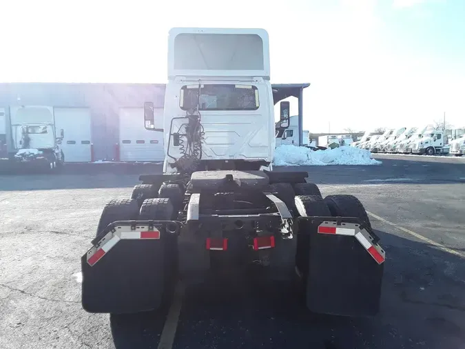 2019 NAVISTAR INTERNATIONAL LT625 DAYCAB T/A5ed22fd2fb7301f0f2ee2b1d31c33a36