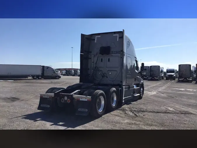 2022 Freightliner Cascadia 126