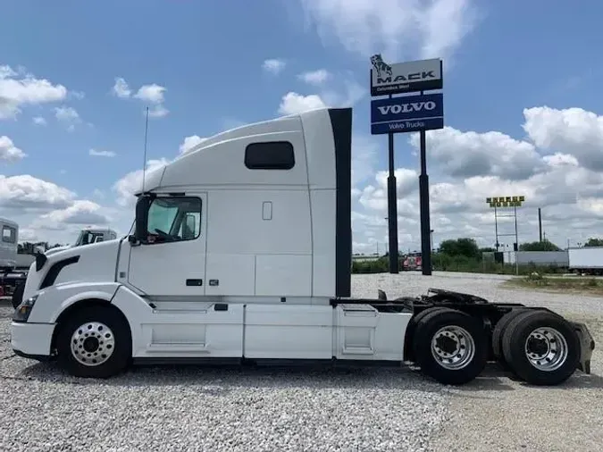 2019 Volvo VNL64T670