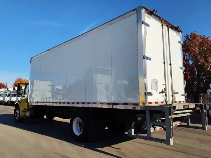 2016 FREIGHTLINER/MERCEDES M2 106