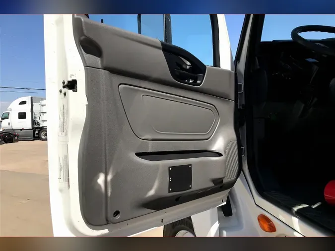 2019 INT LT625 6x4
