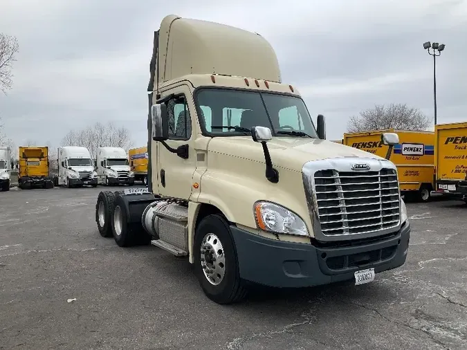 2016 Freightliner X12564ST5ed4e38a9a0312469161a1f26efe6366