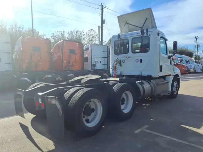 2019 FREIGHTLINER/MERCEDES NEW CASCADIA PX12664