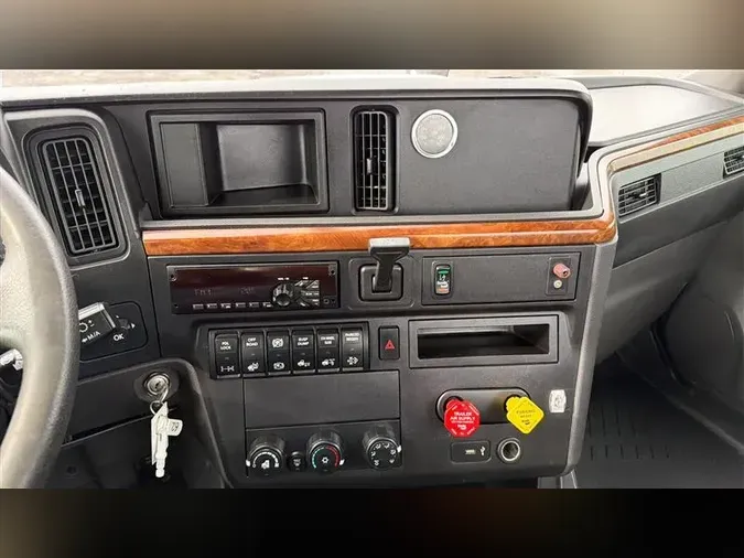 2020 INTERNATIONAL RH613