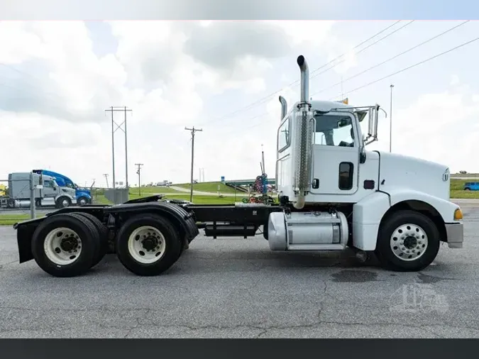 2007 PETERBILT 385