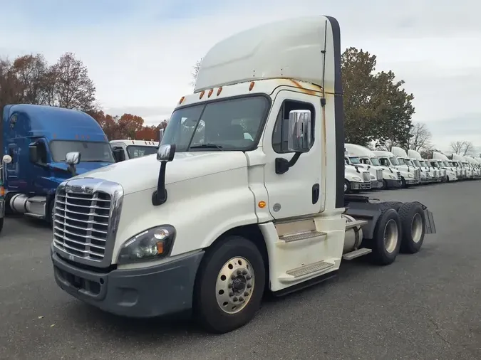 2019 FREIGHTLINER/MERCEDES CASCADIA 1255edbd398bdff8a5fe6364eb16c826b39