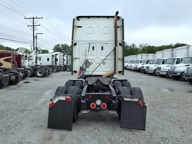 2020 FREIGHTLINER CASCADIA 125