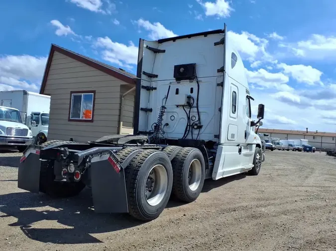 2019 FREIGHTLINER/MERCEDES CASCADIA 125