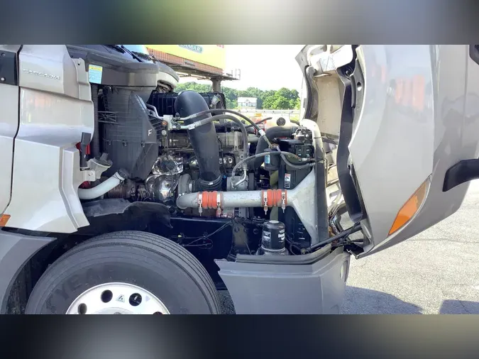 2024 Freightliner Cascadia 126