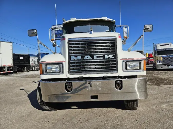 2005 MACK CHN613