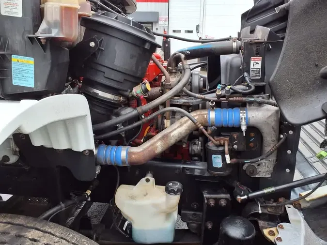 2019 FREIGHTLINER/MERCEDES M2 106