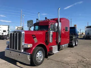 2019 PETERBILT 389